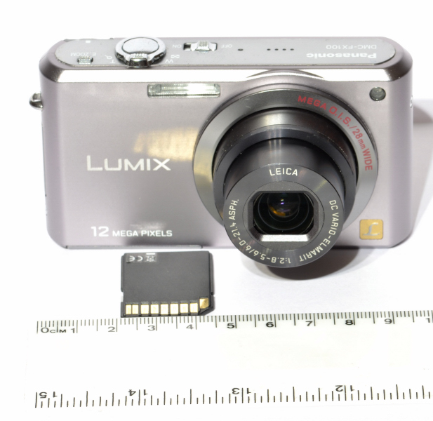 Lumix DMC-FX100